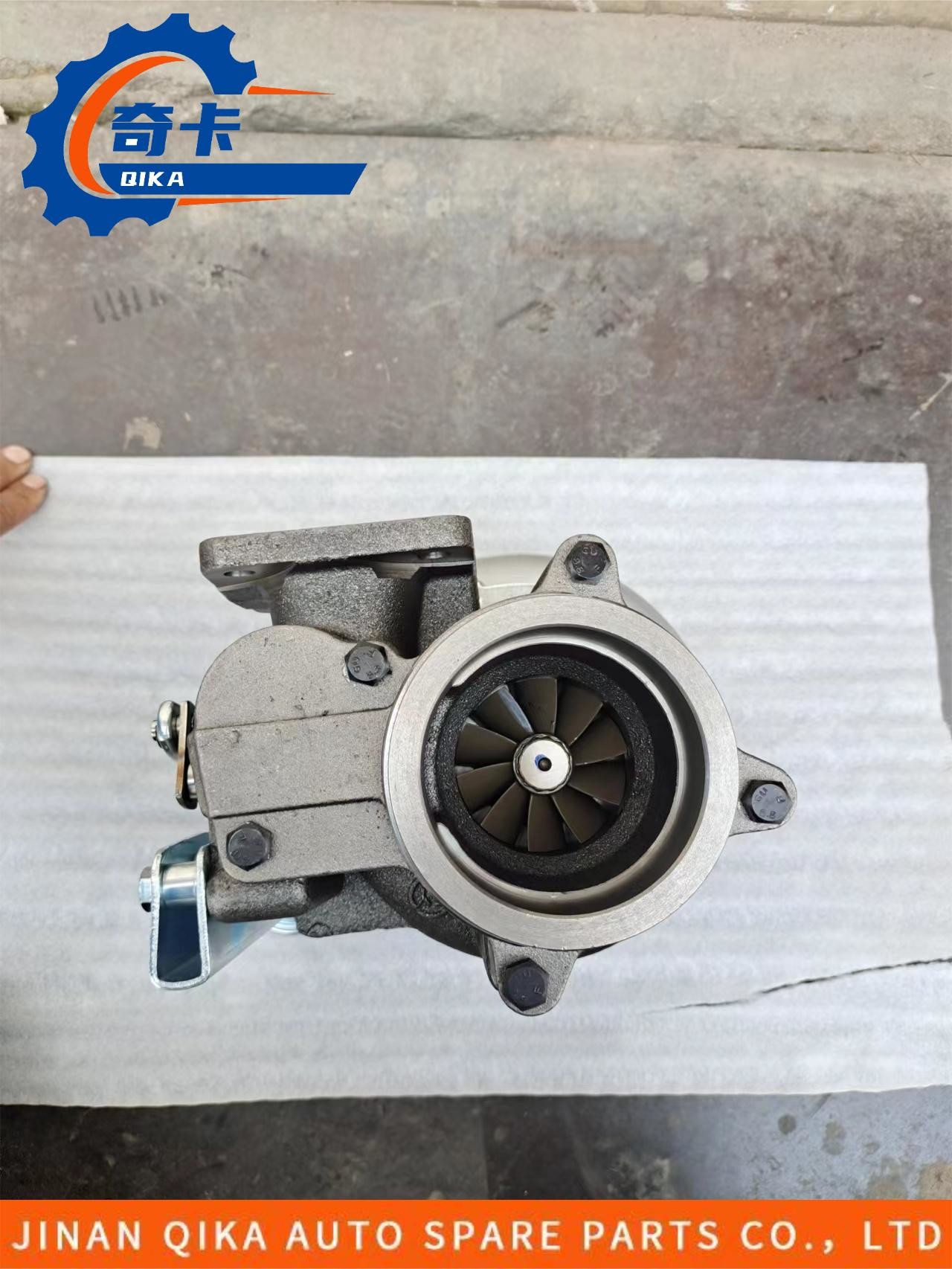 HX40W Supercharger Pressurizer HOWO Truck Spare Parts VG1034118899