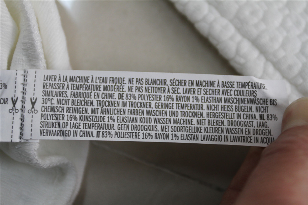 83% Polyester Womens White Crew Neck Sweatshirt Jacquard Design