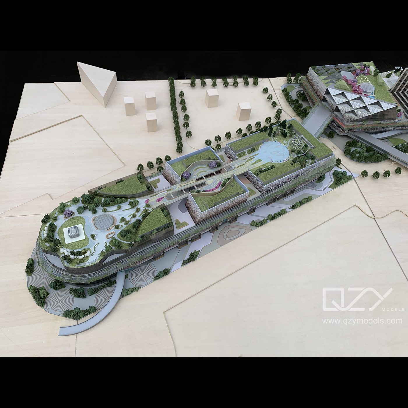 Commercial Complex Model - Desiged by OMA - 1/300 Shenzhen New World K11 Mall model