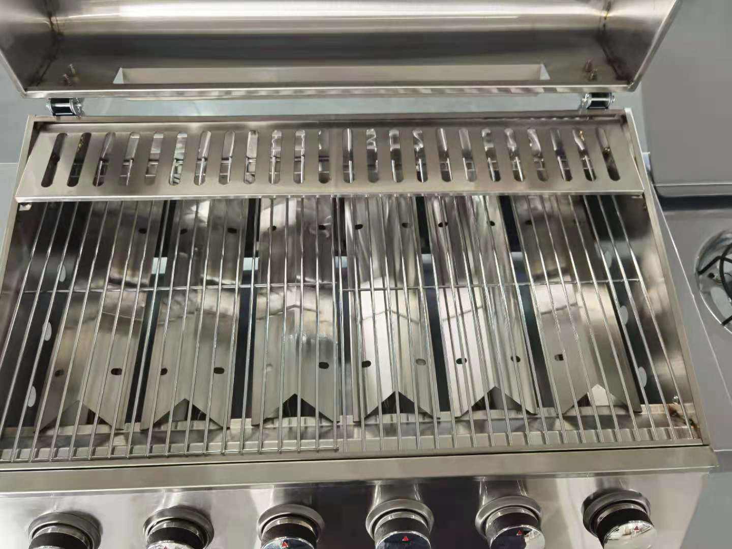 YF-01ZW06-BS Heavy-Duty Stainless Steel 6 1 Burners BBQ Gas Grill with Powder Coating