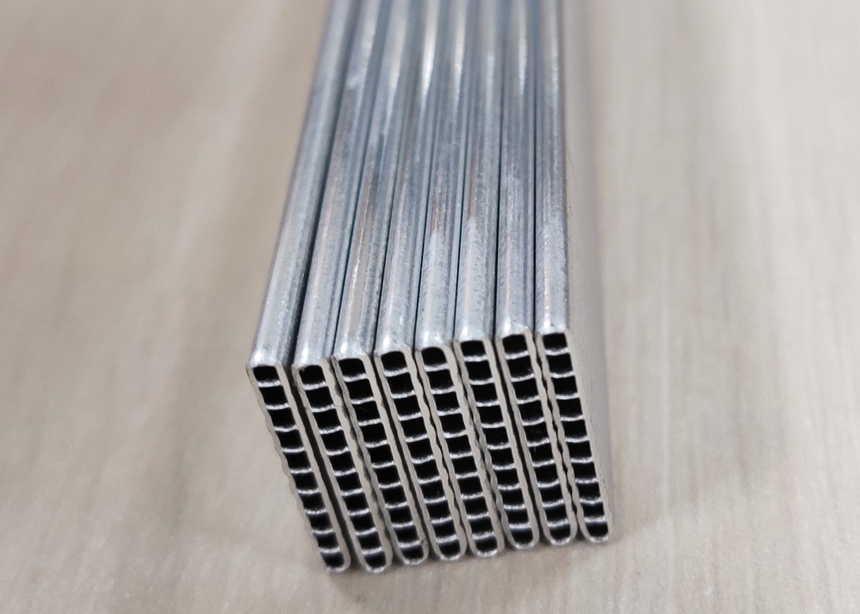 Micro Multiport Tube Aluminium Extruded Profiles For Air Conditioning Heat Exchangers