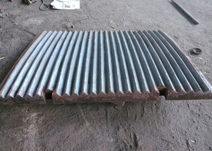 Cr-Mo Alloy Steel Jaw Plates Crusher Wear Parts For Cone Crushers DF013