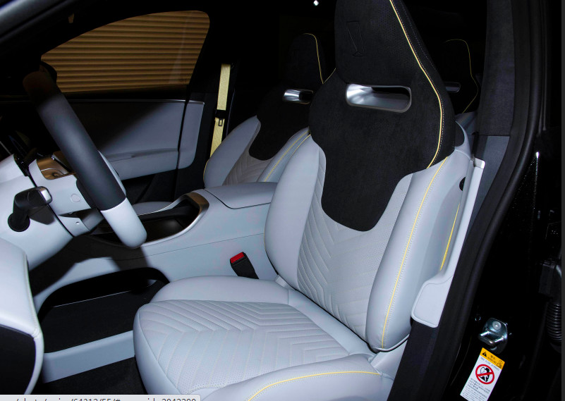 Pure Electric Avita 11 Five Seater Car High Performance Hatchback