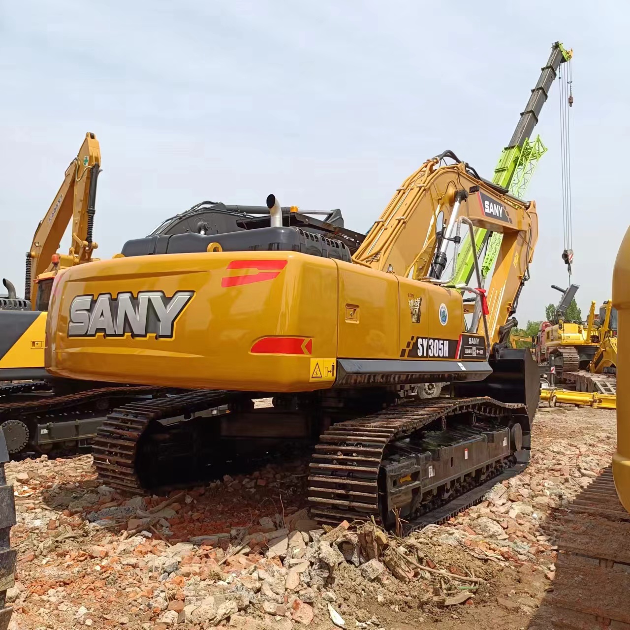 1.8M³ Bucket Capacity SANY SY305H Excavator and for Your Project Needs