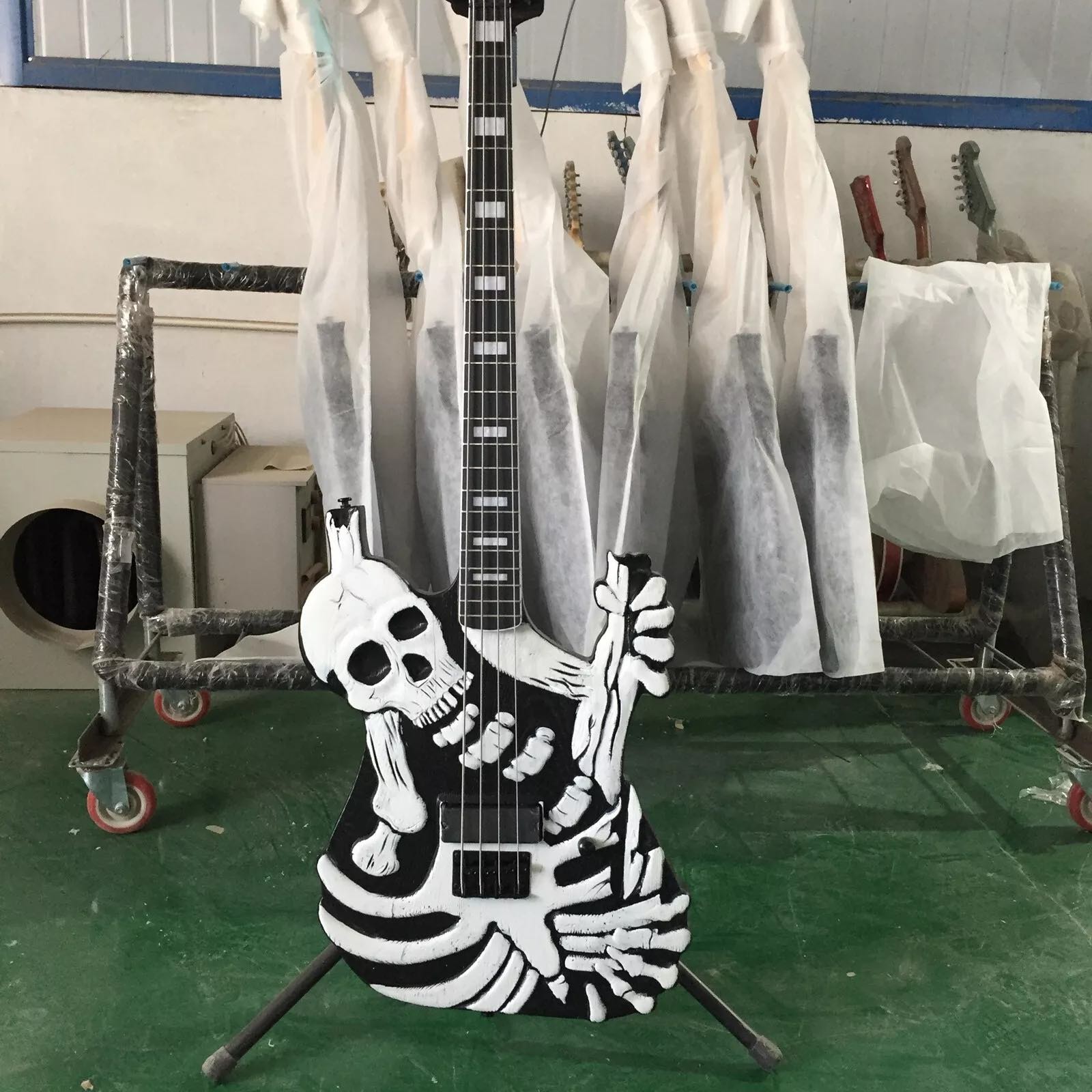 Factory George Lynch Skull Skeleton 4 Strings Electric Bass Guitar Basswood Body