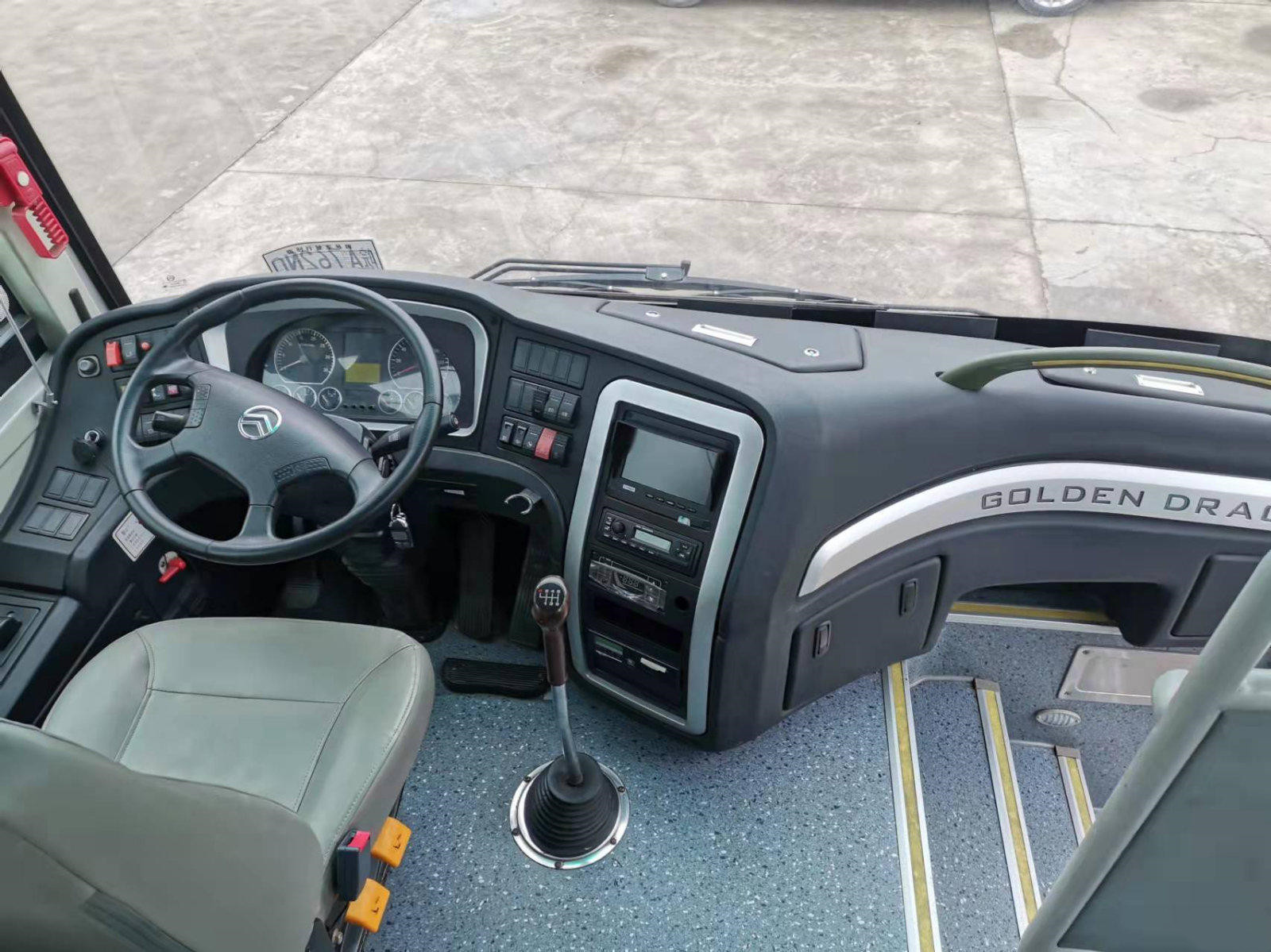 Used Golden Dragon Bus Rear Engine Passanger coach 38 Seats XML6907 LHD