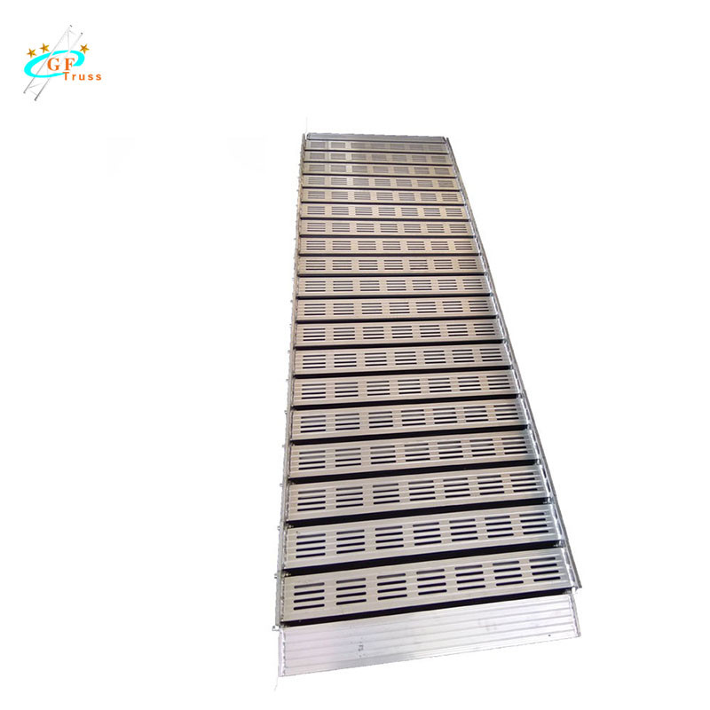 500KG Portable Aluminum Alloy Roll Stair For Outdoor Event