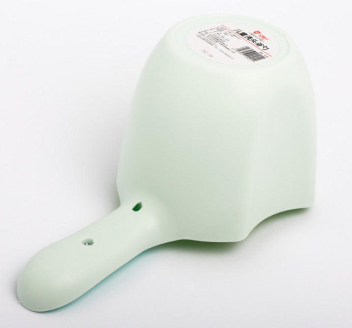 Plastic Spoon Baby Shower Bath Water Bailer Children Shampoo Tools Scoop