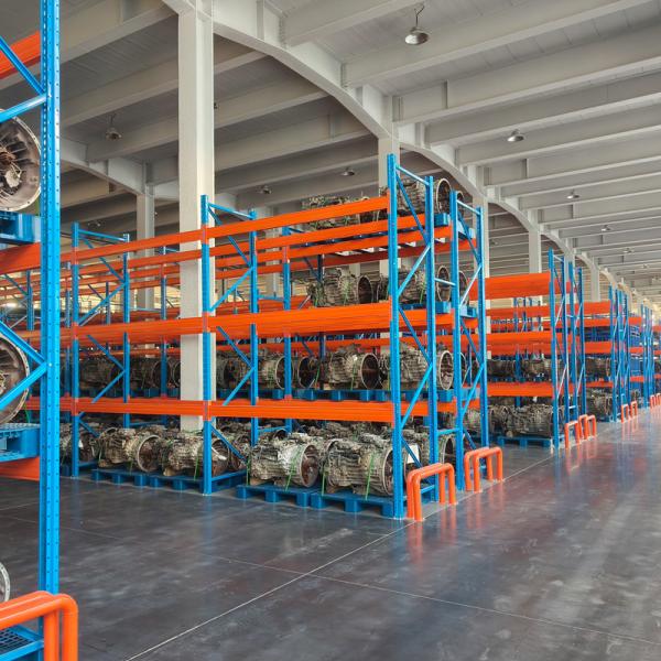 Grey Customized Warehouse Storage Racks For Industrial Storage Solutions