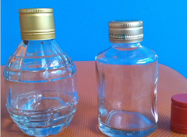 Plant Supply Automatic Locking Capping Machine for Glass Bottle/Jar Driven Type Electric