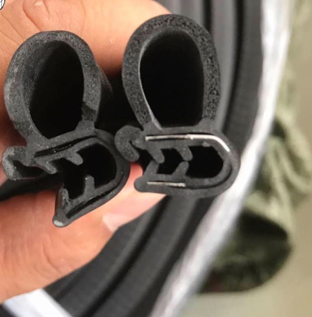 Custom Size Mud Tank Rubber Seal Strip OEM Waterproof Car Door Window Frame Weather Seal Rubber