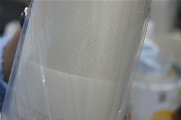 Plastic Nylon PE Material and Embossing Surface Handling commercial grade food saver vacuum sealer packaging bag rolls