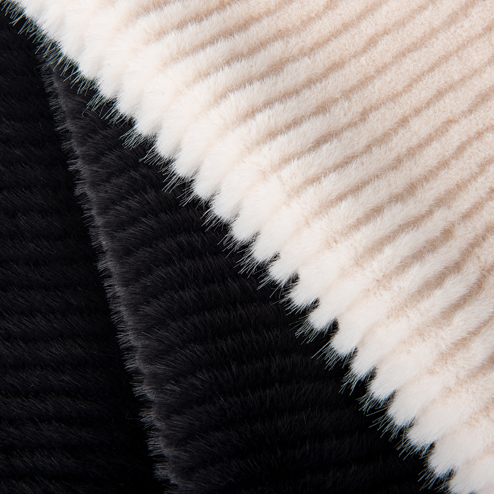 2024 Soft Cut Pile Short Fur Carpet Fabric with Customized Designs and Design Pattern