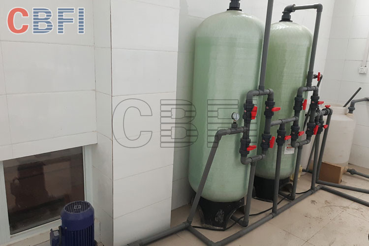 Clean Crystal Ice Cube Machine With Water Filter / R507 R404a Refrigerant