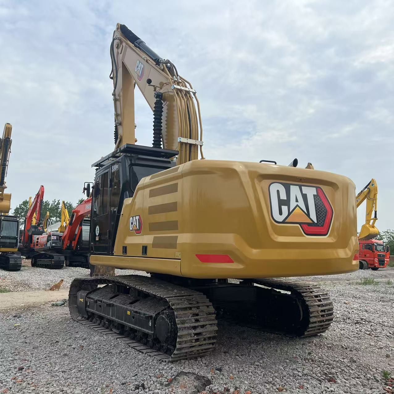 30 Ton Secondhand Excavator Cat 330 Heavy Imported Construction Digger