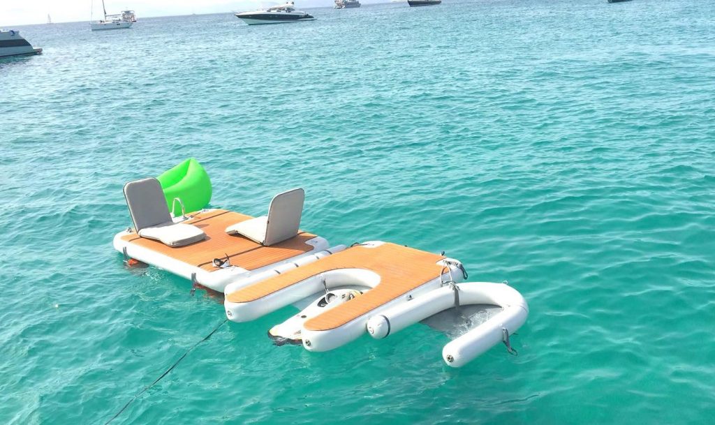 U Shape Inflatable Floating Dock For Motorboat Inflatable Jet Ski Dock