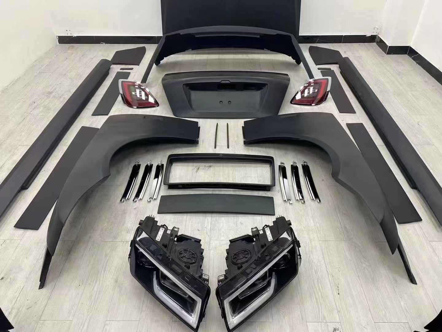For Rolls-Royce Ghost Body Kit 2010-2020 Ghost Upgrades the 2021 Body Kit Ghost Front and Rear Bumpers