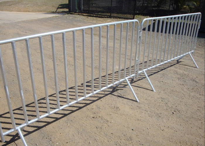 Road Access To Safe Metal Crowd Barriers Of Low Carbon Steel Tube For Public Events