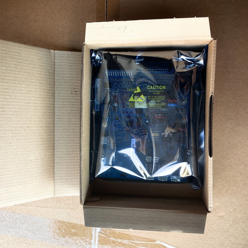 8452721RM Controller SR3 NEWX SB/TRUCK/UT Re Make Original Thermo King Parts For Truck Refrigerator