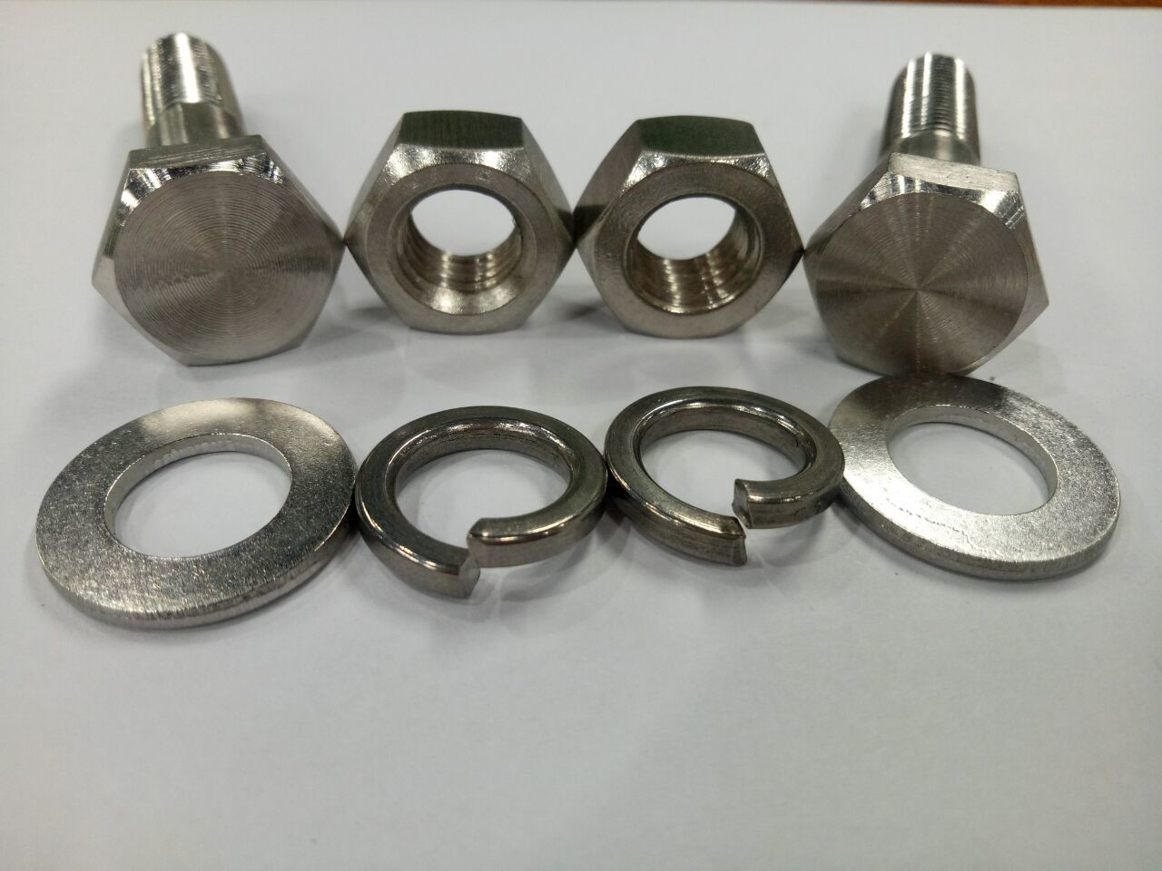Hardware Hastelloy C276 Nut Bolt Washer DIN 933 DIN 934 DIN 125 High Precision