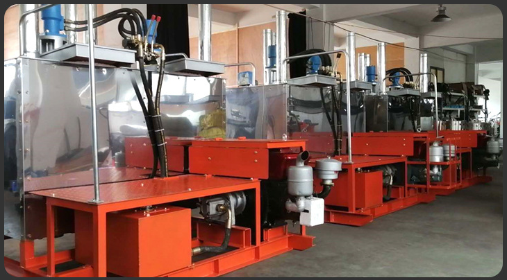 Thermoplastic Paint Material Hot Melt Road Marking Machine With Gear Core Components
