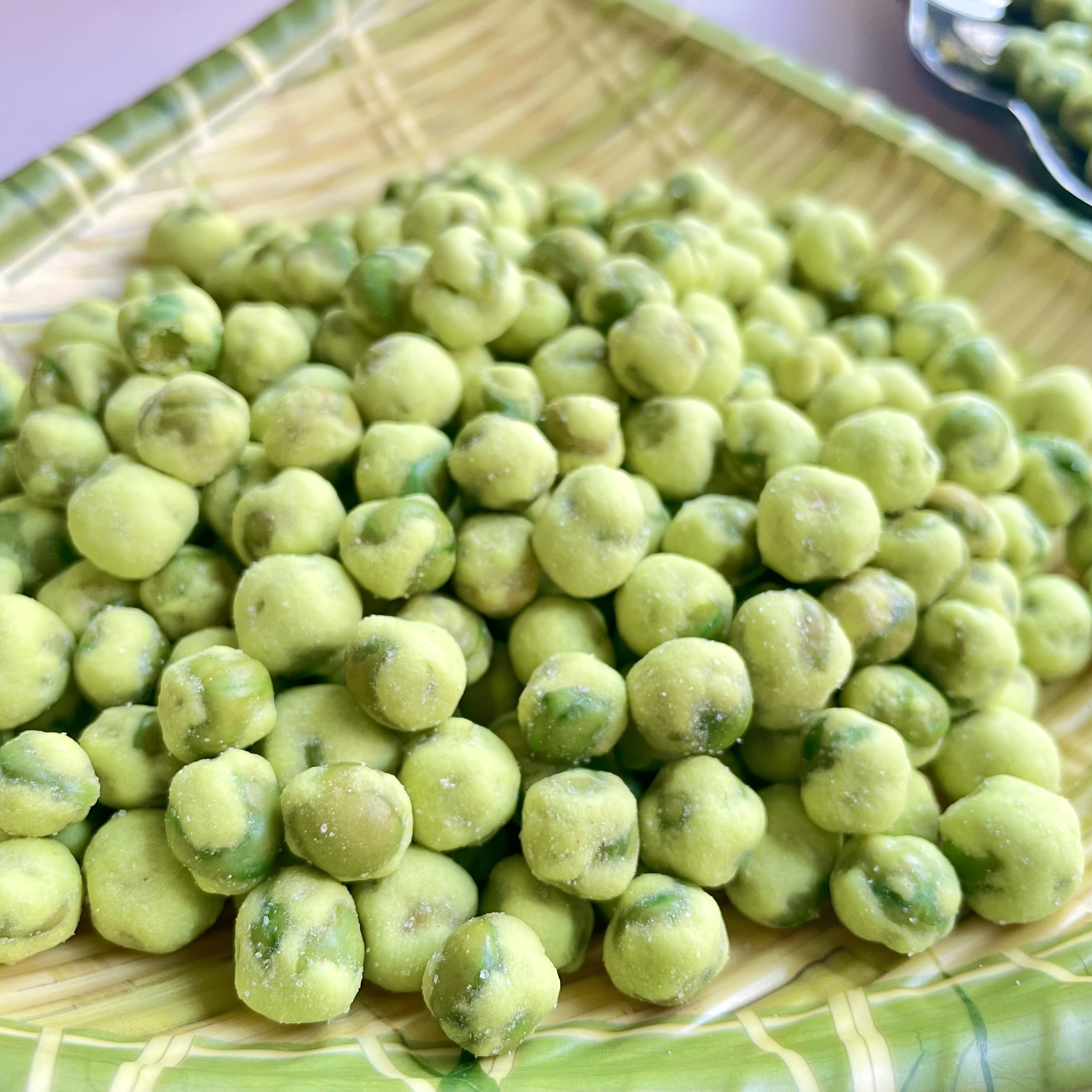 Various Flavors Coated Green Peas