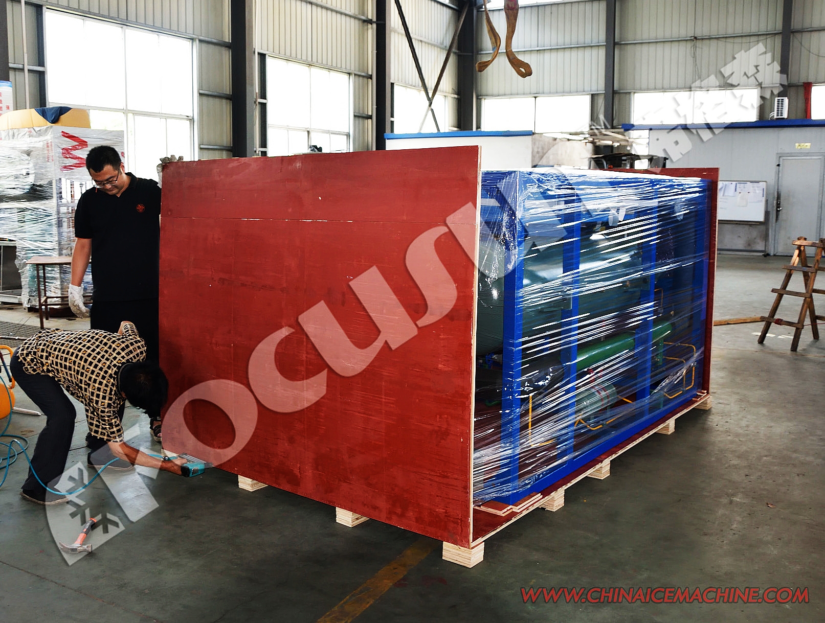 220V/440V/380V/460V Voltage 30tons Tube Ice Machine L6000mm X W2200mm X H7075mm Size