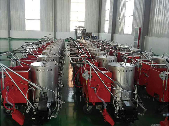 Thermoplastic Paint Material Hot Melt Road Marking Machine With Gear Core Components