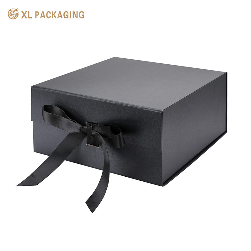 Eco Friendly Custom Logo Luxury Foldable Magnetic Closure Book Folding Flat Pack Gift Boxes Embossed With Ribbon