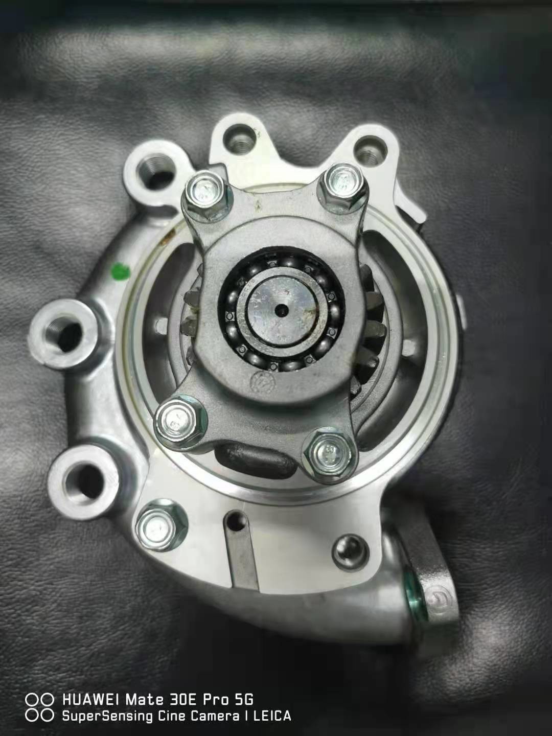 6wg1 Water Pump Isuzu Excavator Engine Parts 1136501125 1-13650057-0 Zax450 Zx650