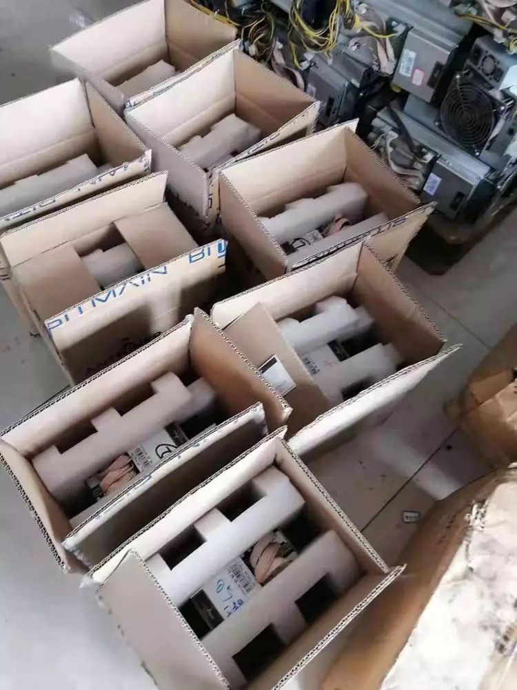83TH Canaan Avalon Miner 1246 3400W SHA256d For BTC BSV BCH DGB