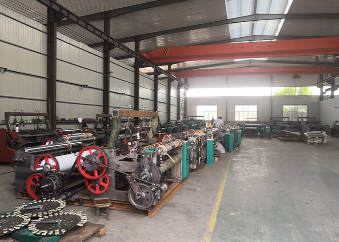 2.2KW 380V Wire Mesh Shuttleless Weaving Machine