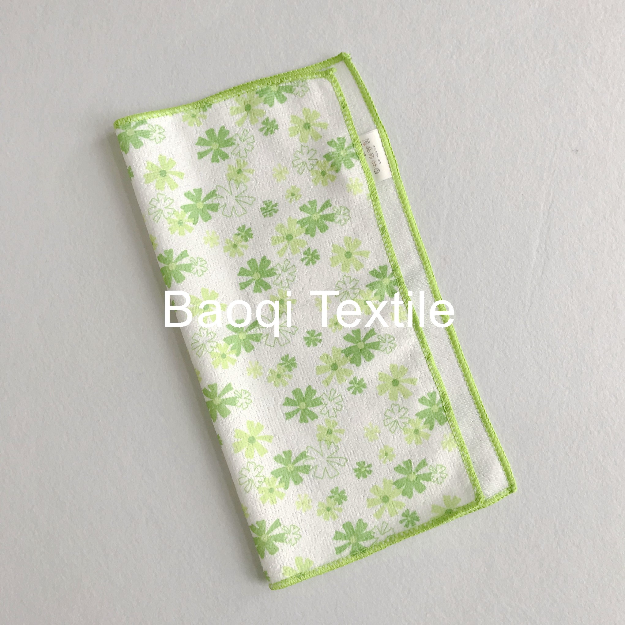 Printed 100% poly bathroom absorb water drying wipes，,microfiber cake towels kitchen cleaning rags size 25cm*25cm
