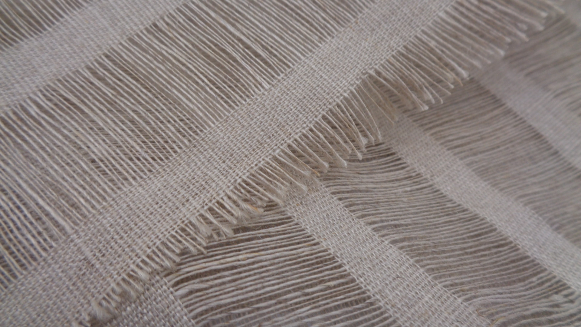 100% Linen Vertical Stripes Perforated Fabric 132 Gsm 150cm