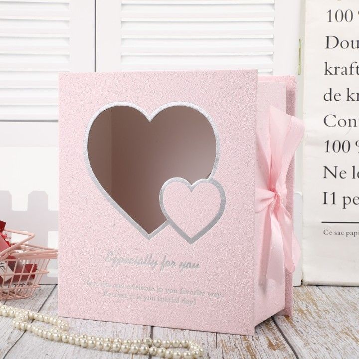 Friendly Recyclable Magnetic Flip Cover Flower Box Fancy Packaging Box Printing with Glossy or Matte Finish