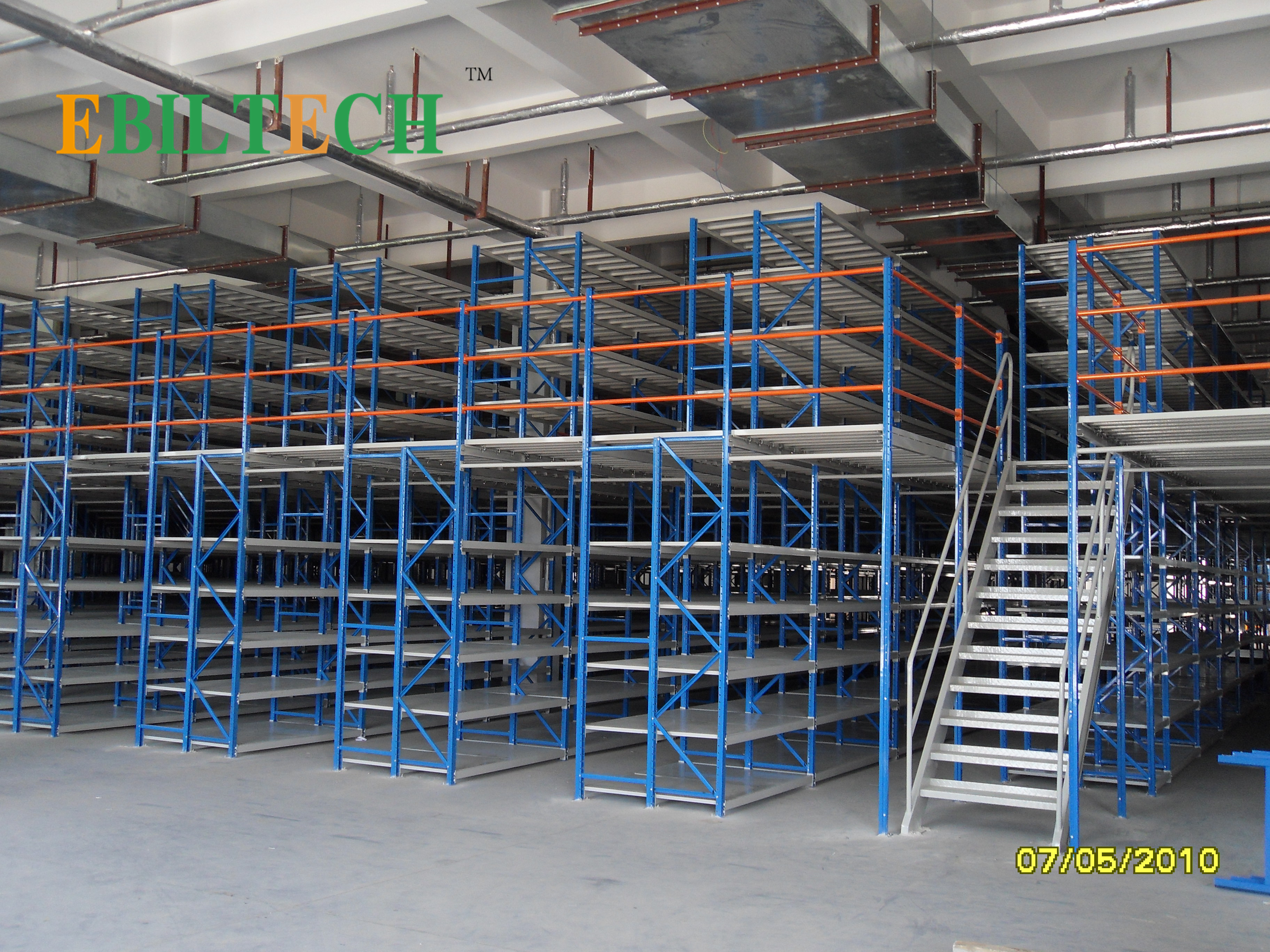 Structural Pallet Rack Mezzanine Systems Corrosion Protection Raised Storage Area