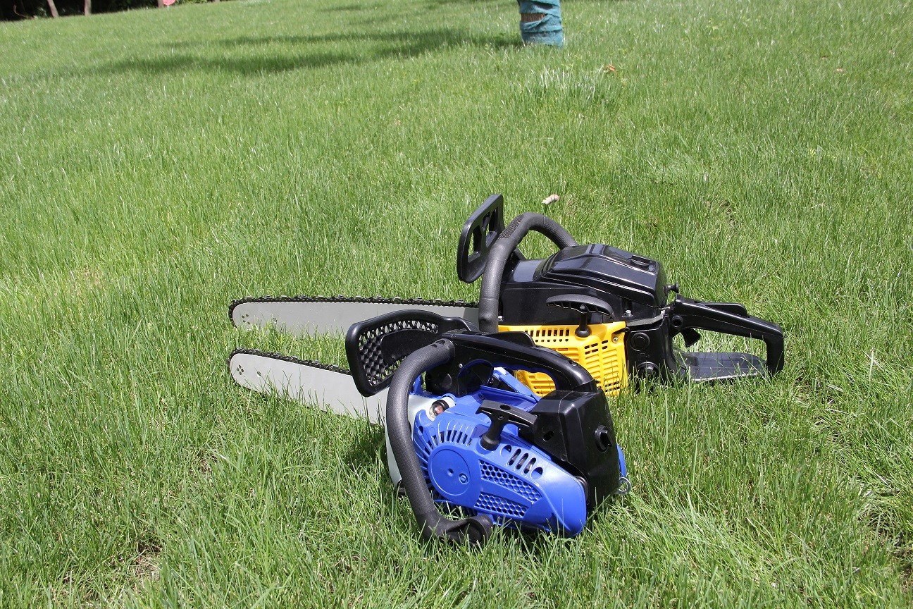Tea Garden Gasoline Chain Saw 58CC Anti Slip Petrol Wood Cutter Machine