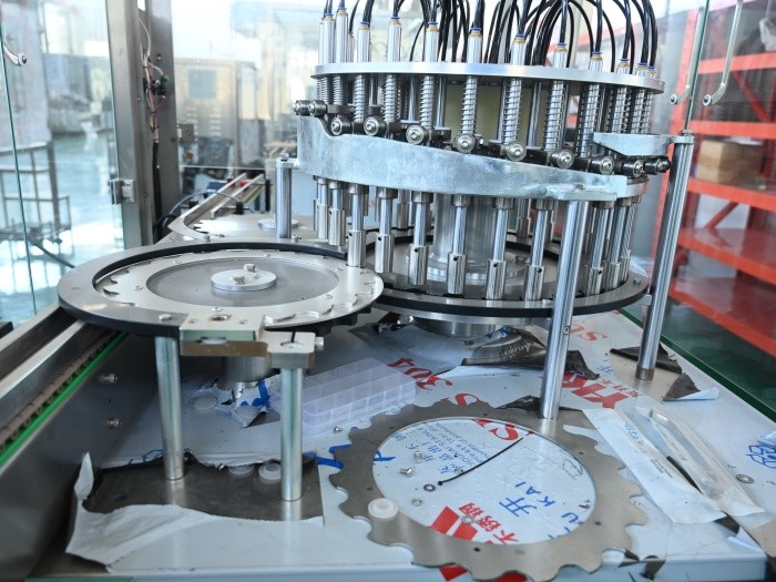 Pharma Stoppering Machine Oral Liquid Bottles Syrup Bottles Aluminum Caps Sealing With PLC