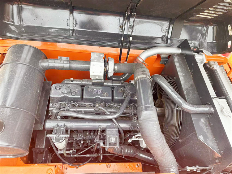 Good Health And Original Hydraulic Cylinder 30 Ton Doosan DX300LC-9C Excavator In Korea