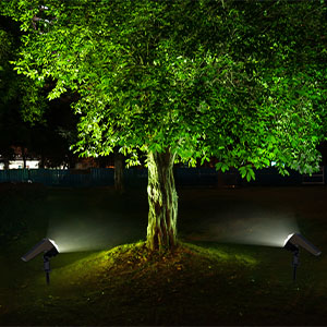 solar spot lights