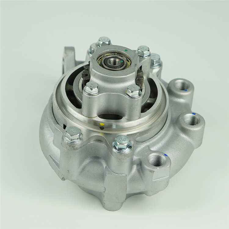 Factory supply 1-13650-057-0 gears drive water coolant pump for Isuzu Trucks