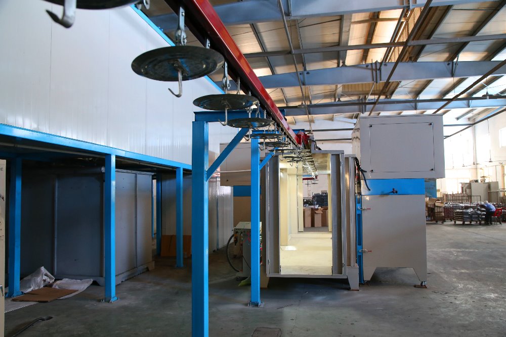 High Efficiency Automatic Powder Coating Line Eco Friendly Powder Coating Conveyor Systems
