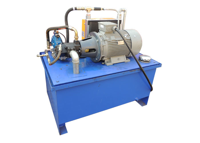 Interchanged Section Z Purlin Making Machine , Cold Roll Forming Equipment Length Accurately