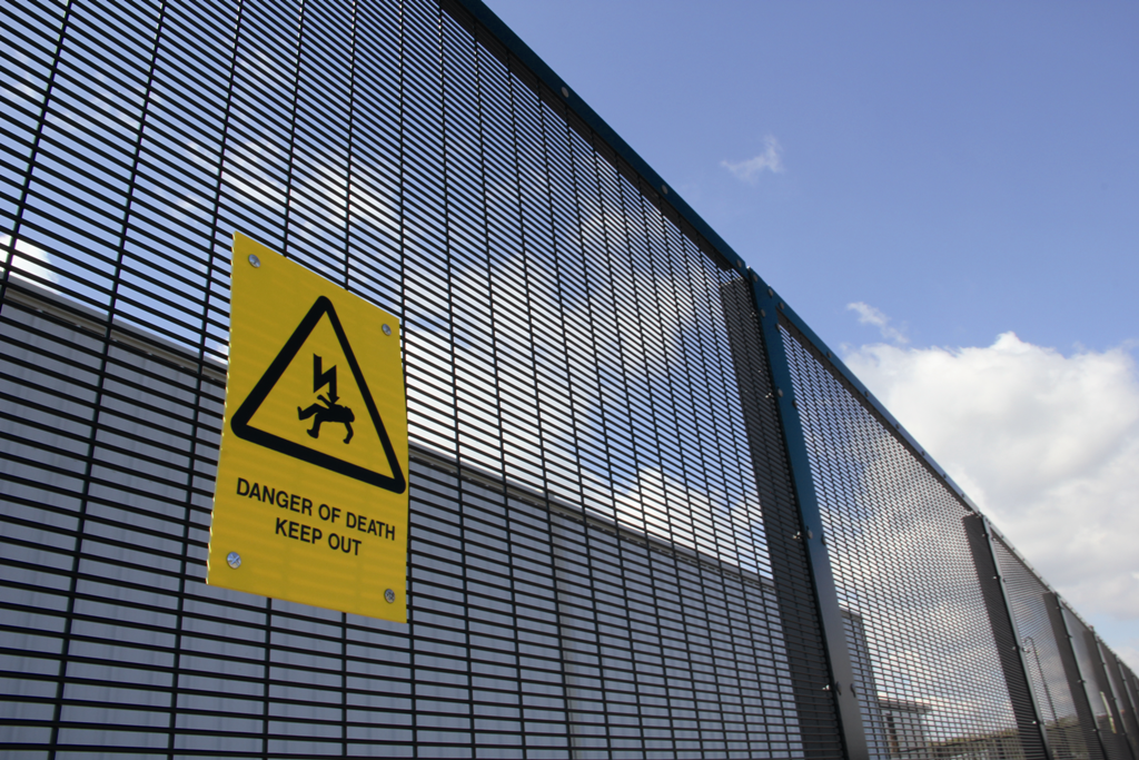 High Security Prison Fencing 358 Security Wire Mesh Fence