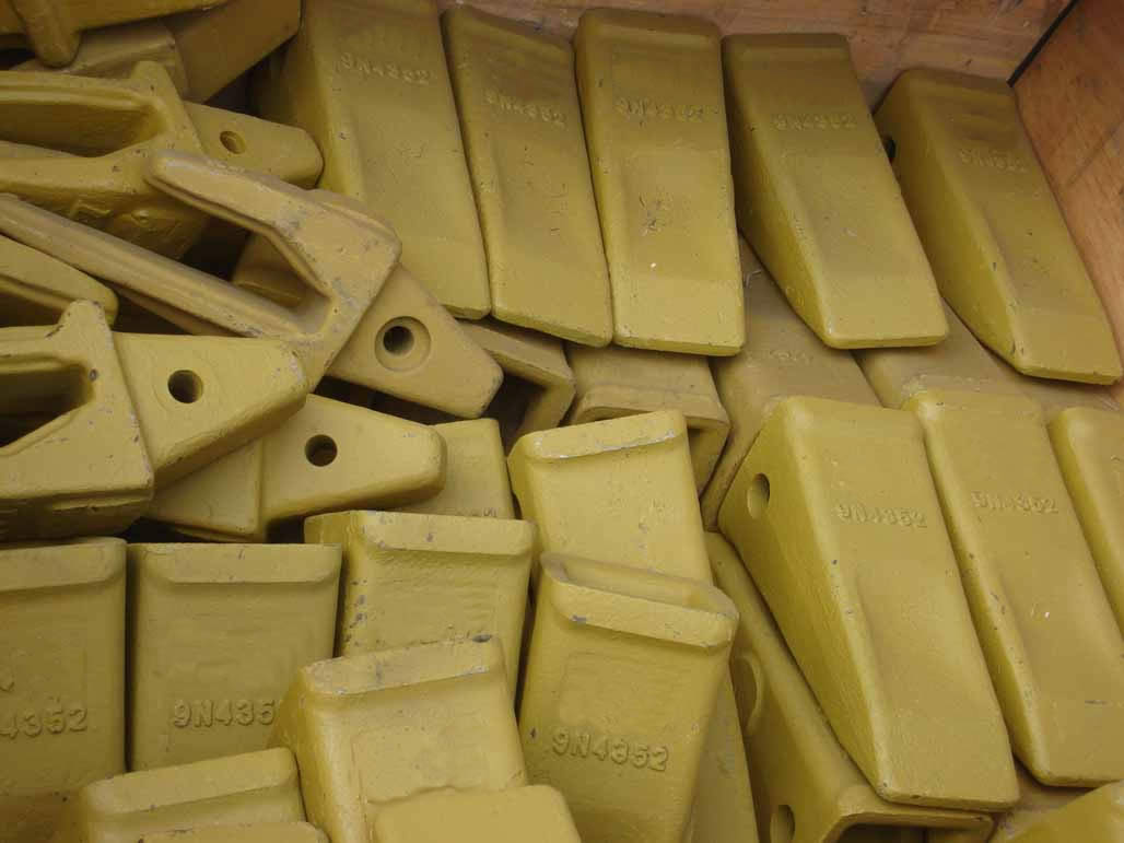 Q345/NM400 Mining Equipment Dozer D475A-1/ D475A-2 Heavy Equipment Bucket Teeth Ripper Tooth 198-78-21340