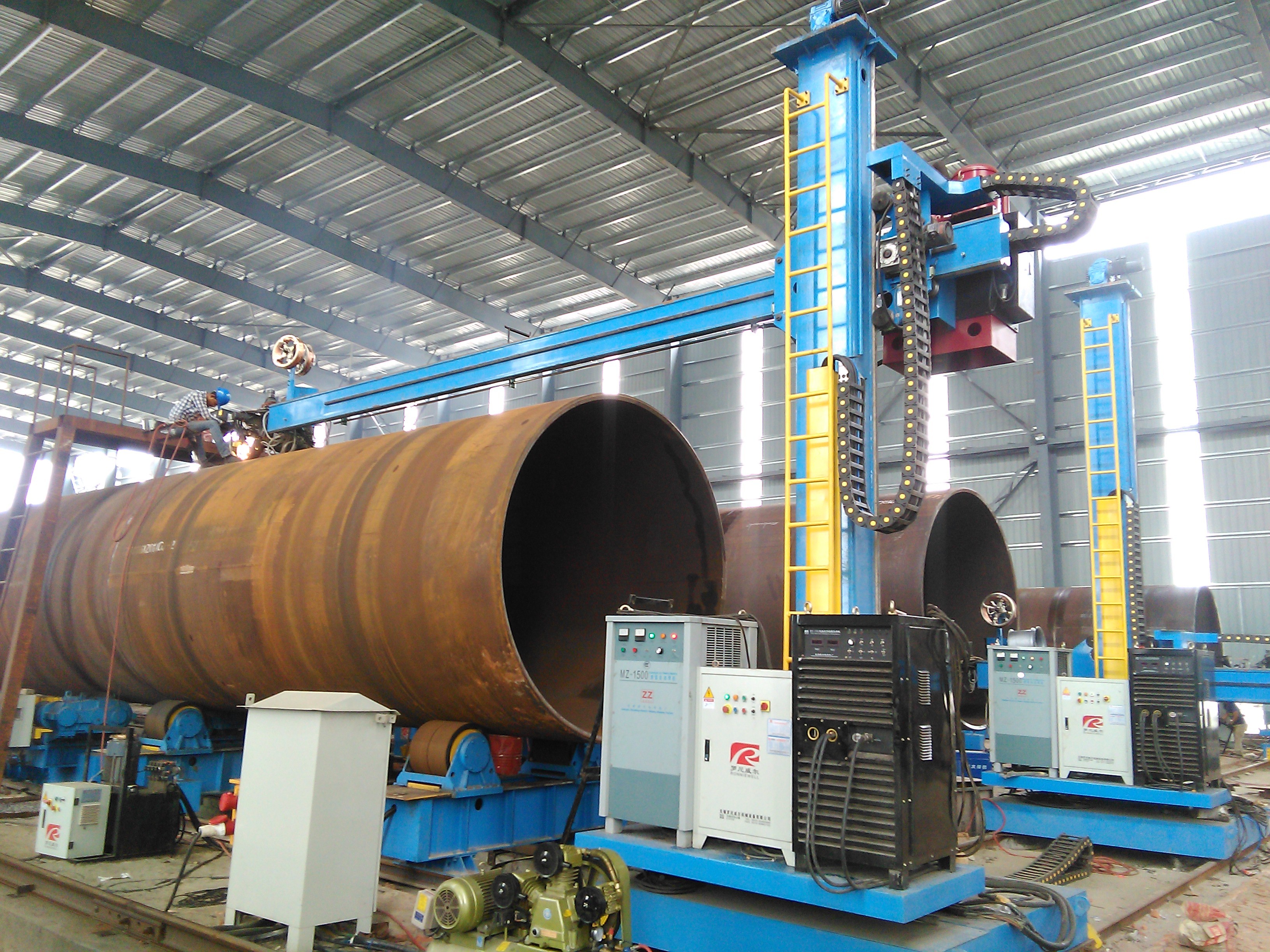 Cylinder Welding Turning Rolls , Heavy Duty Pipe Rotators for Welding