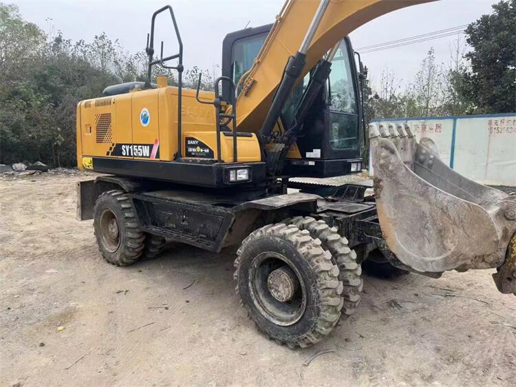 Used Sany SY155W Wheel Excavator with 0.6m3 Bucket Capacity and 3600 Working Hours