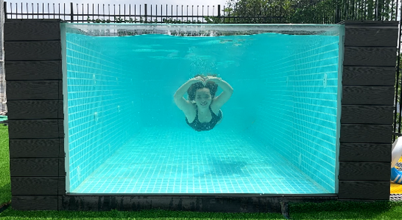 Density 1.2g/cm3 Swimming Pool Prefabricated for Villa and Beach House Garden House