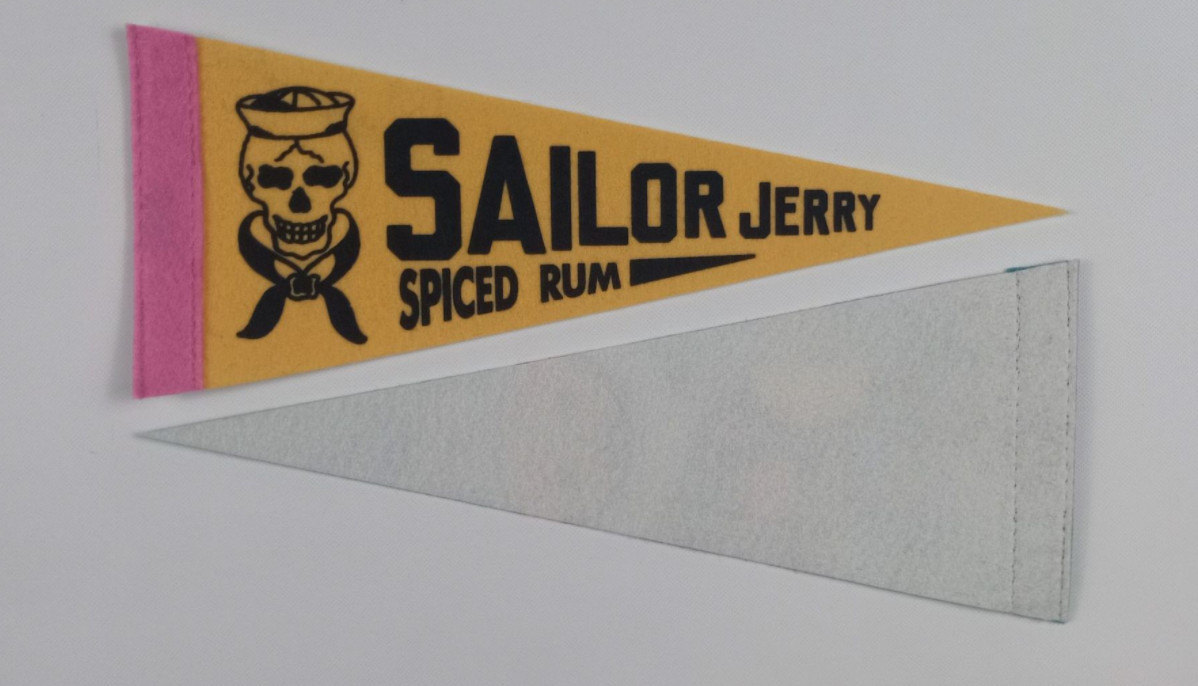 OEM Logo Printed Felt Pennant Banner , Indoor High School Pennant Flags
