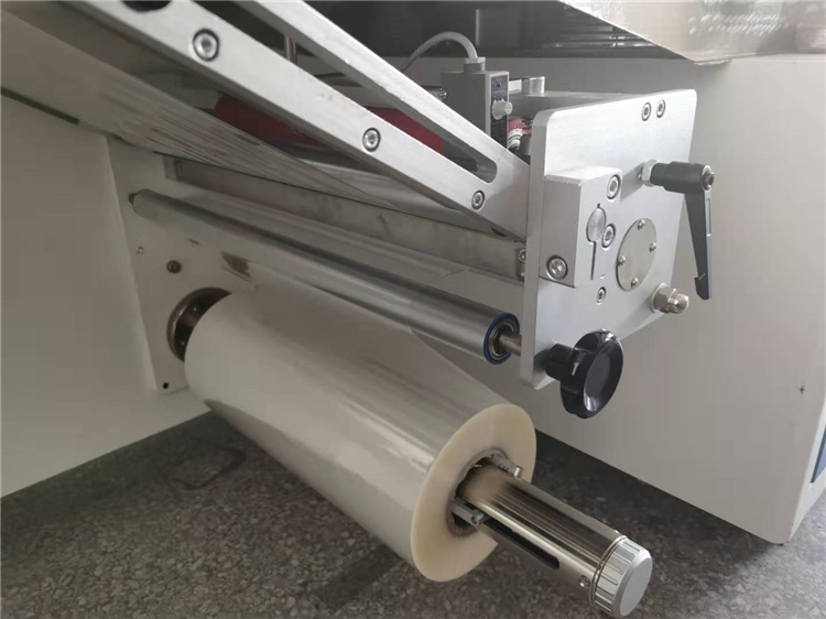 2.8KW Carton Box Wrapping Machine 150bags/min Plastic Bag Vegetable